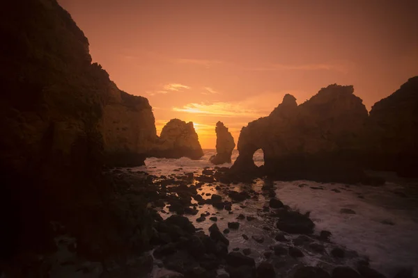 Krajina na skalách Ponta da Piedade v Portugalsku — Stock fotografie