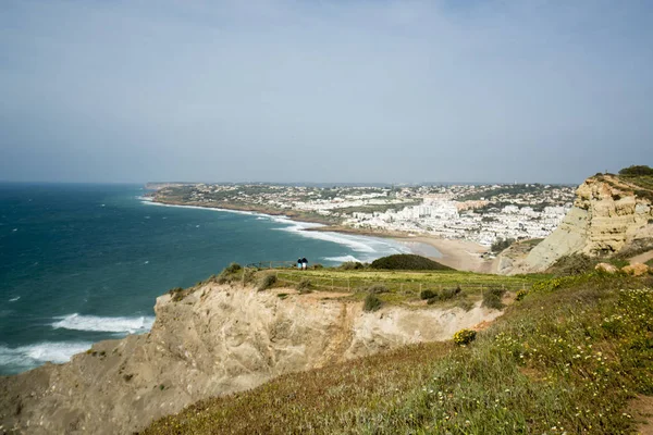 sahile kayalıklarla, Portekiz Atlantik Okyanusu ile