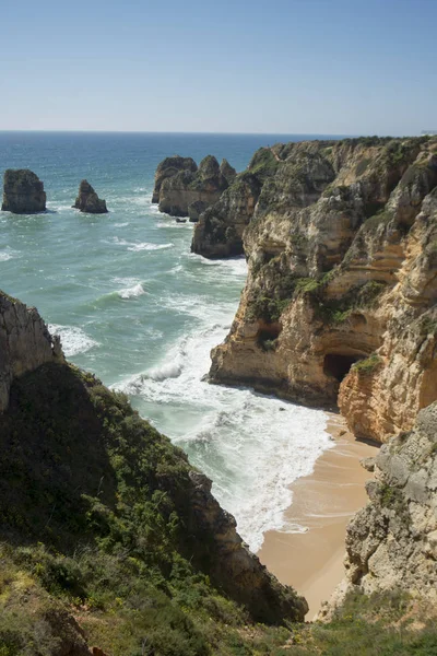 A landscape at the rocks of Ponta da Piedade in Portugal — Stock Photo, Image