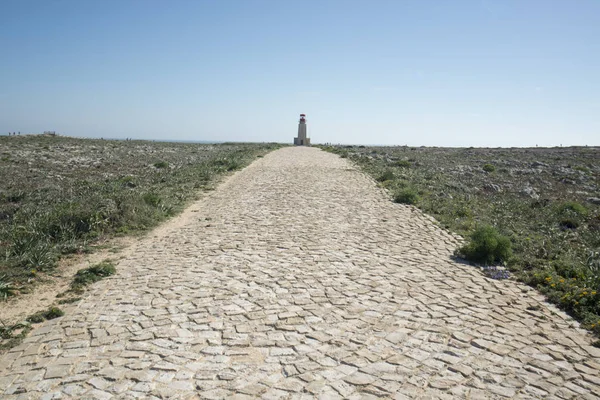 A torre de luz na Ponta de Sagres em Portugal — Fotografia de Stock