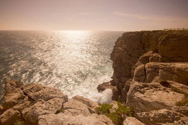 Pobřeží a krajinu na Cabo de Sao Vicente v Portugalsku — Stock fotografie