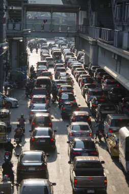 bir trafik Sathon Road Sathon Tayland Bangkok şehir, şehir merkezinde. Tayland, Bangkok, Kasım, 2017.