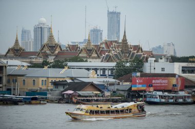 Kraliyet Sarayı ve Wat Phra Kaew chao phraya River Tayland Bangkok şehir. Tayland, Bangkok, Kasım, 2017.