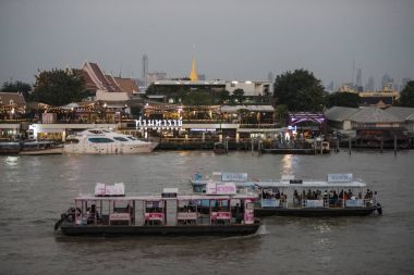 Tha Maharaj Chao Phraya River Tayland Bangkok şehir. Tayland, Bangkok, Kasım, 2017.