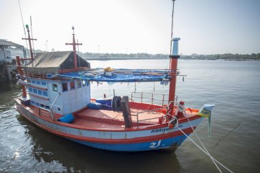 Balık Market Ang Sila şehir Tayland Provinz Chonburi Bang Saen yakınındaki bir balıkçı. Tayland, Chonburi, Kasım, 2017.