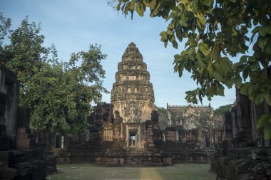 Khmer Tapınağı kalıntıları Provinz Nakhon Ratchasima Tayland Isan içinde Phimai şehir içinde Phimai Festivali'nde Phimai tarihi park. Tayland, Phimai, Kasım, 2017