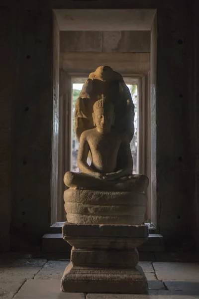 Скульптура Короля Джаяварман Vlll Червоних Храм Руїни Phimai Історичного Парку — стокове фото