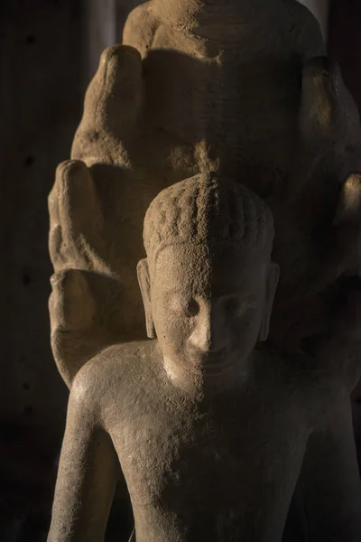 Escultura Rei Jayavarman Vlll Nas Ruínas Templo Khmer Parque Histórico — Fotografia de Stock