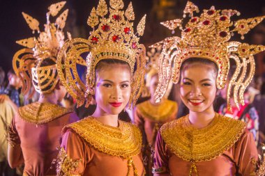 ses ve ışık gösterisi Khmer Tapınağı kalıntıları Provinz Nakhon Ratchasima Tayland Isan içinde Phimai Phimai Festivali. Tayland, Phimai, Kasım, 2017