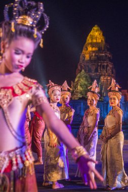 ses ve ışık gösterisi Khmer Tapınağı kalıntıları Provinz Nakhon Ratchasima Tayland Isan içinde Phimai Phimai Festivali. Tayland, Phimai, Kasım, 2017