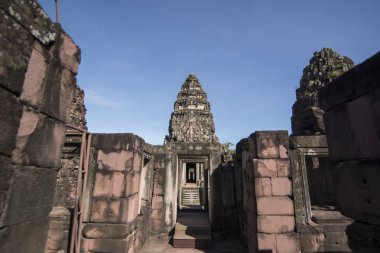 Khmer Tapınağı kalıntıları Provinz Nakhon Ratchasima Tayland Isan içinde Phimai şehir içinde Phimai Festivali'nde Phimai tarihi park. Tayland, Phimai, Kasım, 2017
