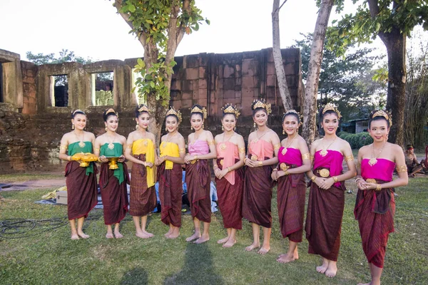 Vestido Tradicional Khmer Dança Meninas Templo Khmer Ruínas Festival Phimai — Fotografia de Stock