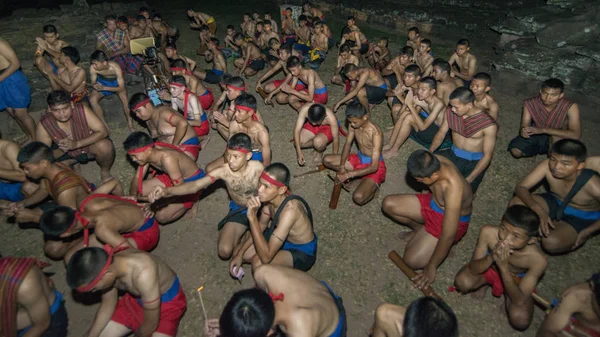 Tradisjonelle Khmerdansejenter Khmer Temple Ruins Phimai Festivalen Phimai Provinsen Nakhon – stockfoto