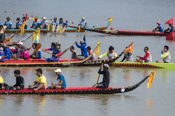 Tradizionale Longboat Race Presso Fiume Khlong Chakarai Nella Città Phimai — Foto Stock