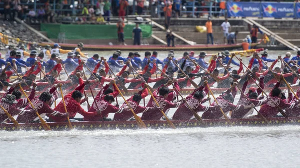 Tradizionale Longboat Race Presso Fiume Khlong Chakarai Nella Città Phimai — Foto Stock