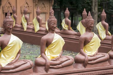 Buriram şehir Isan kuzeydoğu Tayland Buri Ram eyaletinin güneyinde Wat khao Angkhan. Tayland, Buriram, Kasım, 2017.