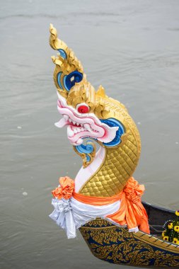 tradititional Satuek kasaba kuzeyinde şehir Buri Ram Isan kuzeydoğu Tayland'Mun Nehri Longboat yarışı. Tayland, Buriram, Kasım, 2017.