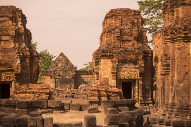 khmer Prasat Muang Tam bir kuzeydoğu Tayland Buri Ram il Tapınağı kalıntıları. Tayland, Buriram, Kasım, 2017.