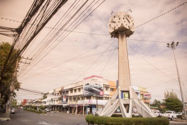 Saat Kulesi Buriram kuzeydoğu Tayland Isan Buri Ram il, şehir merkezinde. Tayland, Buriram, Kasım, 2017.