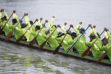 tradititional Satuek kasaba kuzeyinde şehir Buri Ram Isan kuzeydoğu Tayland'Mun Nehri Longboat yarışı. Tayland, Buriram, Kasım, 2017.