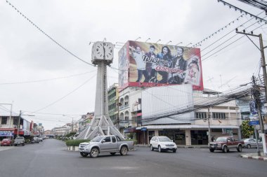Saat Kulesi Buriram kuzeydoğu Tayland Isan Buri Ram il, şehir merkezinde. Tayland, Buriram, Kasım, 2017.