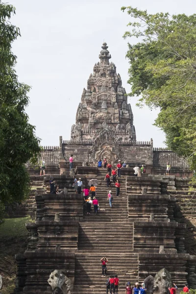 khmer Phanom basamak Historical Park Isan kuzeydoğu Tayland Buri Ram il Tapınağı kalıntıları. Tayland, Buriram, Kasım, 2017.