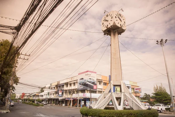 Saat Kulesi Buriram kuzeydoğu Tayland Isan Buri Ram il, şehir merkezinde. Tayland, Buriram, Kasım, 2017.