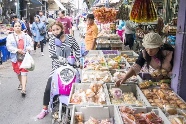 香料和咖喱在 Marketstreet 的食品市场中的城市武里公羊在泰国东北部 布里兰 2017年11月 — 图库照片