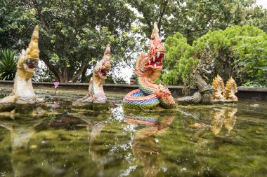 Buriram şehir Isan kuzeydoğu Tayland Buri Ram eyaletinin güneyinde Wat khao Angkhan. Tayland, Buriram, Kasım, 2017.