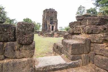 Prasat Wat Kok Ngew, Köyü, Sigara Suwan Buriram şehir Isan kuzeydoğu Tayland Buri Ram eyaletinin güneyinde. Tayland, Buriram, Kasım, 2017.