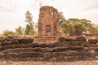 Prasat Wat Kok Ngew, Köyü, Sigara Suwan Buriram şehir Isan kuzeydoğu Tayland Buri Ram eyaletinin güneyinde. Tayland, Buriram, Kasım, 2017.