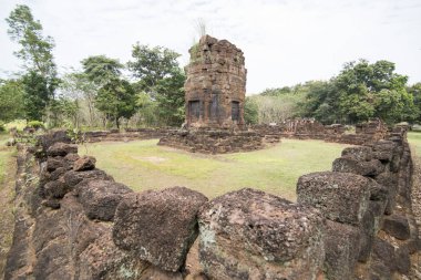 Prasat Wat Kok Ngew, Köyü, Sigara Suwan Buriram şehir Isan kuzeydoğu Tayland Buri Ram eyaletinin güneyinde. Tayland, Buriram, Kasım, 2017.