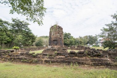 Prasat Wat Kok Ngew, Köyü, Sigara Suwan Buriram şehir Isan kuzeydoğu Tayland Buri Ram eyaletinin güneyinde. Tayland, Buriram, Kasım, 2017.