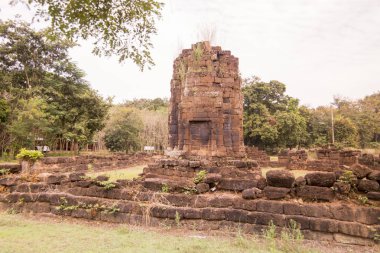 Prasat Wat Kok Ngew, Köyü, Sigara Suwan Buriram şehir Isan kuzeydoğu Tayland Buri Ram eyaletinin güneyinde. Tayland, Buriram, Kasım, 2017.