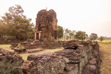 Prasat Wat Kok Ngew, Köyü, Sigara Suwan Buriram şehir Isan kuzeydoğu Tayland Buri Ram eyaletinin güneyinde. Tayland, Buriram, Kasım, 2017.