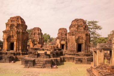 khmer Prasat Muang Tam bir kuzeydoğu Tayland Buri Ram il Tapınağı kalıntıları. Tayland, Buriram, Kasım, 2017.