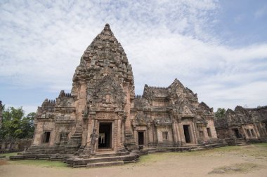 khmer Phanom basamak Historical Park Isan kuzeydoğu Tayland Buri Ram il Tapınağı kalıntıları. Tayland, Buriram, Kasım, 2017.