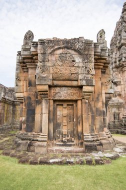 khmer Phanom basamak Historical Park Isan kuzeydoğu Tayland Buri Ram il Tapınağı kalıntıları. Tayland, Buriram, Kasım, 2017.