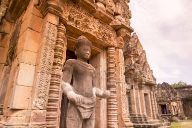 khmer Phanom basamak Historical Park Isan kuzeydoğu Tayland Buri Ram il Tapınağı kalıntıları. Tayland, Buriram, Kasım, 2017.