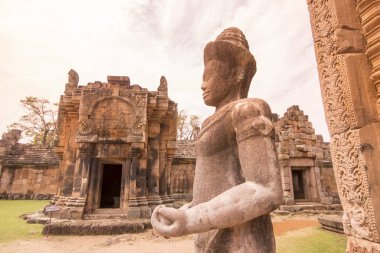 khmer Phanom basamak Historical Park Isan kuzeydoğu Tayland Buri Ram il Tapınağı kalıntıları. Tayland, Buriram, Kasım, 2017.