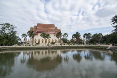 Wat Klang Buriram kuzeydoğu Tayland Isan Buri Ram il, şehir merkezinde. Tayland, Buriram, Kasım, 2017.