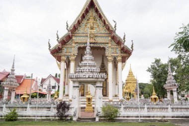 Wat Klang Buriram kuzeydoğu Tayland Isan Buri Ram il, şehir merkezinde. Tayland, Buriram, Kasım, 2017.