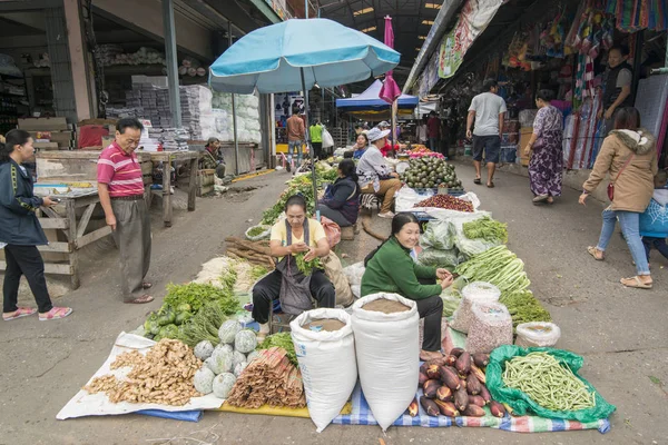 在泰国北部清莱省与缅甸交界的梅赛镇的食品市场上 新鲜蔬菜应有尽有 Mae Sai 2019年11月 — 图库照片