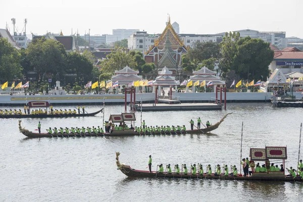 Esempio Della Processione Della Chiatta Reale Fronte Tempio Wat Arun — Foto Stock