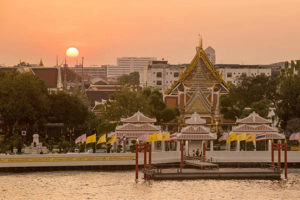 Templo Wat Arun Rio Chao Phraya Cidade Bangkok Tailândia Sul — Fotografia de Stock