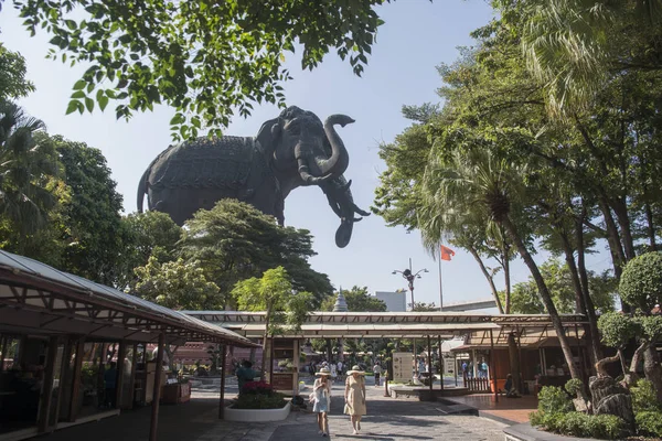 Headed Elephant Statue Erewan Elephant Museum Temple Samut Prakan Nea — Stock Photo, Image