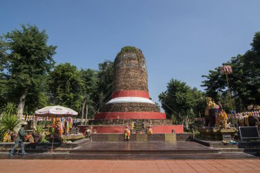 Tayland Lamphun Ku Chang Ku Mah Chedi