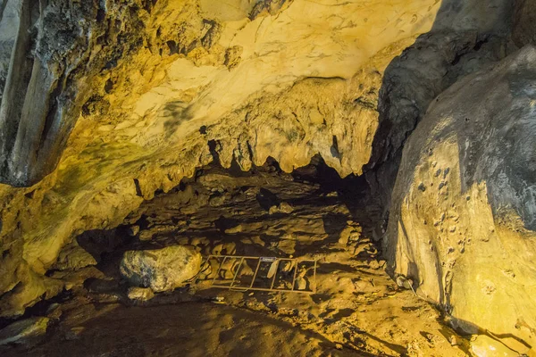 Tayland Chiang Mai Muang Mağarada