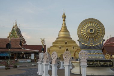 Wat Phra Borommathat Chediyaram, Kuzey Tayland 'ın Kamphaeng Phet şehrindeki Kamphaeng Phet kasabasında. Tayland, Kamphaeng Phet, Kasım 2019