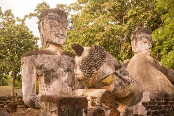 Buddha Staty Vid Wat Phra Kaeo Den Historiska Parken Staden — Stockfoto